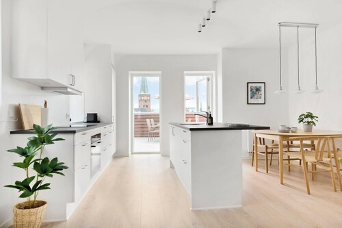 Grand Penthouse Suite With Private Rooftop Terrace