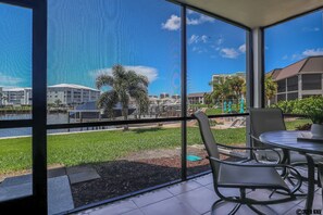 Dining - GREAT FISHING! REMODELED Waterfront 1B/2B Estero Yacht & Racquet Club Condo! Walk to Beach! (Fort Myers Beach)