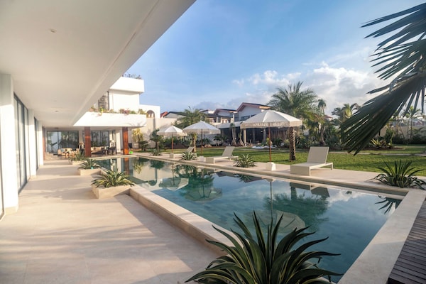 Octa Canggu Villa And Condotel - Canggu