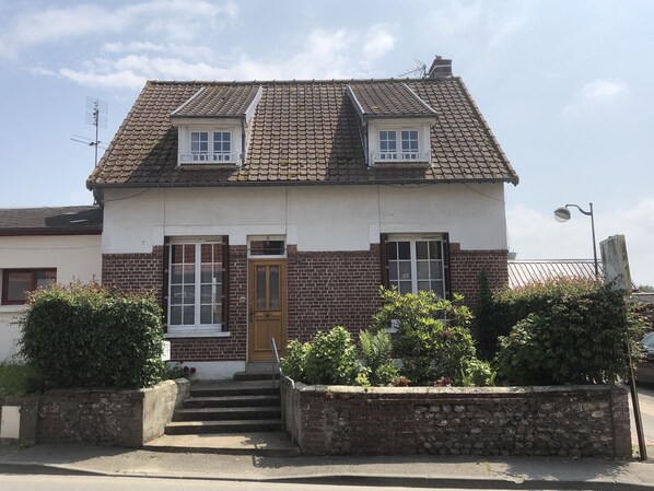 Exterior - Saint Exupery, town house with garden (Offranville)