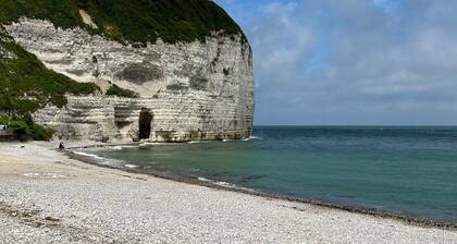 Les planchettes, 50 meters from beach