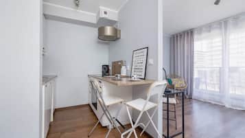 Réfrigérateur, four, plaque de cuisson, lave-vaisselle