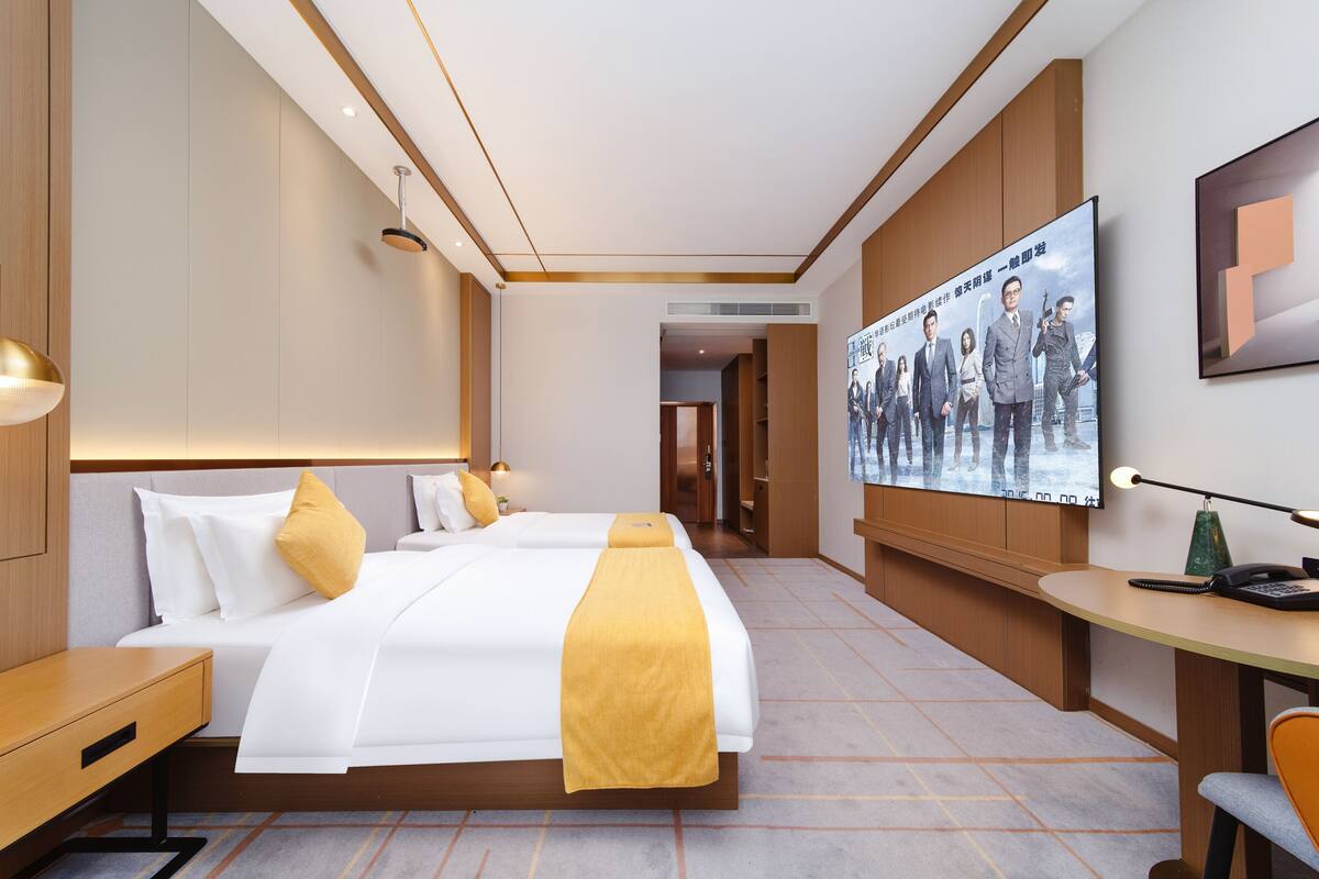 Premier Double Room, City View | Premium bedding, pillow-top beds, desk, laptop workspace