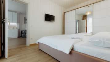 1 bedroom, soundproofing, iron/ironing board, free WiFi