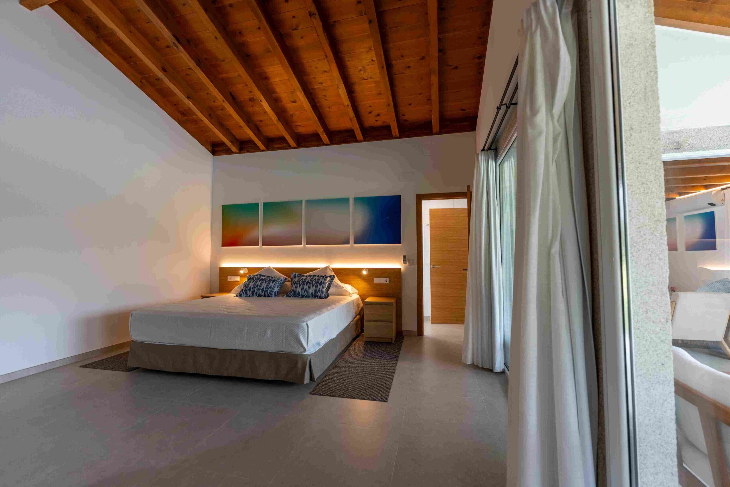 4 chambres, fer et planche à repasser, Wi-Fi gratuit, draps fournis