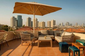 Uklassifisert bilde, 3 av 16, knapp