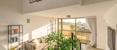 Televisión y oficina