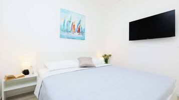 Apartment (2 Bedrooms) | 2 bedrooms, free WiFi, bed sheets