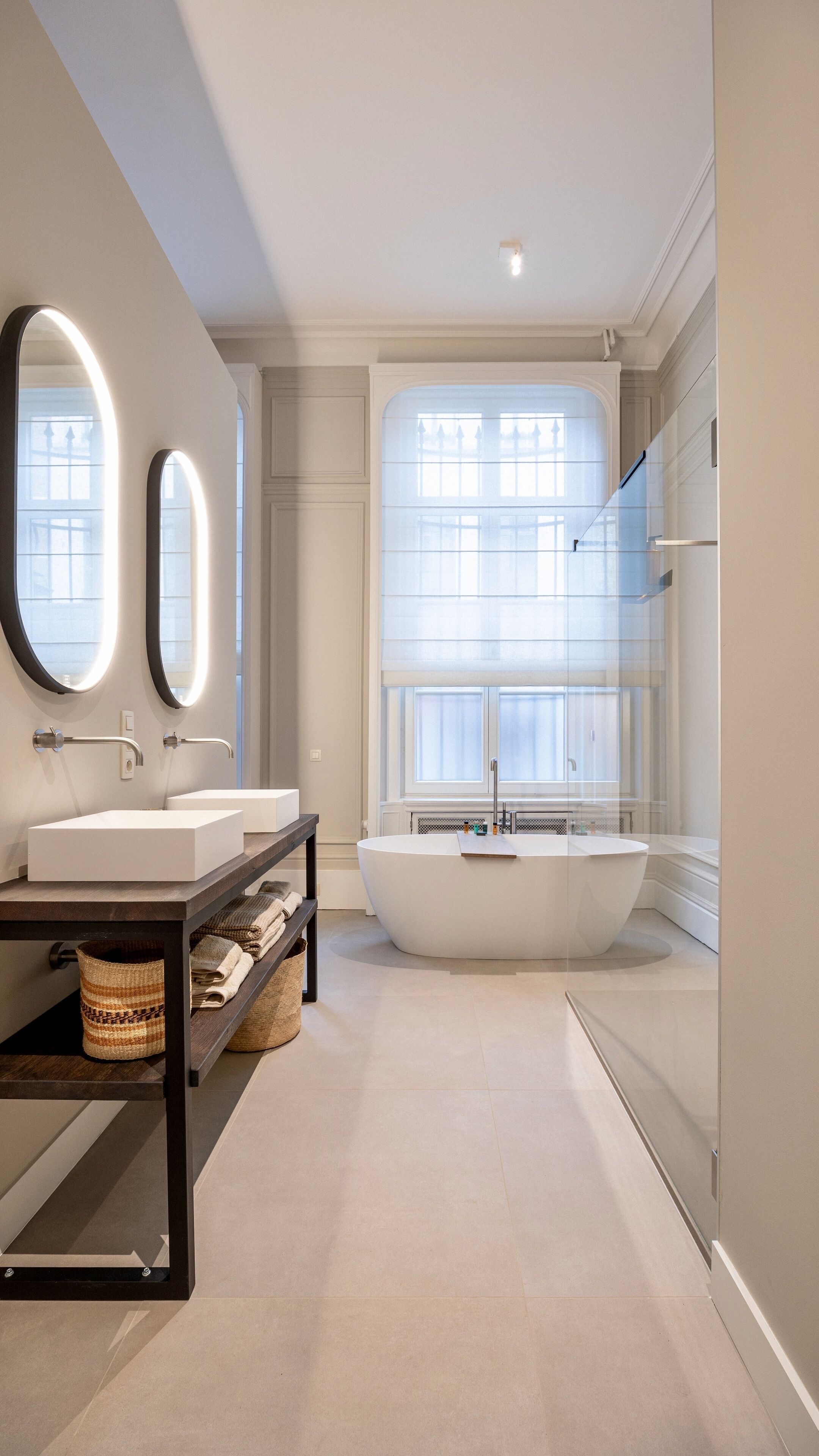 Toalettartikler (inkludert), hårføner, badekåper og tøfler