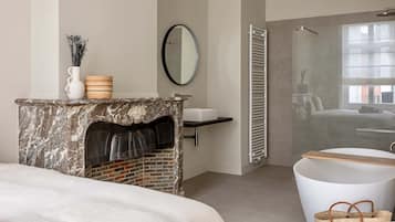 Suite, 2 Bedrooms | Bathroom