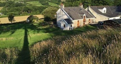 Sleeping Giant Bunkhouse