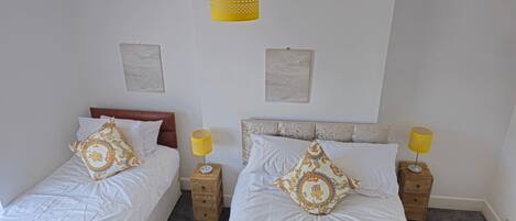 Casa de diseño | 2 dormitorios, sábanas de algodón egipcio, ropa de cama de alta calidad