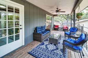 House (3 Bedrooms) | Interior - Unique & Stylish San Antonio Home w/ Deck! (San Antonio)
