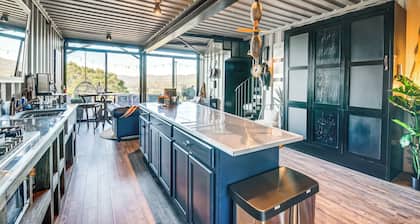 Fallbrook Airplane Home w/ Fire Pit & Mtn Views!