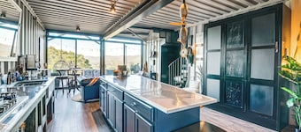 Fallbrook Airplane Home w/ Fire Pit & Mtn Views!