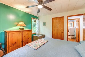 House (2 Bedrooms) | Interior - Affordable, Artsy, Unique! Blue Ridge Mtn-view Gem (Robbinsville)