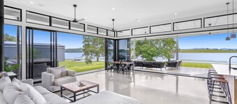 The Ski Shack - Lake Tinaroo