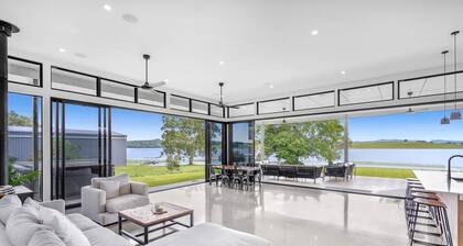 The Ski Shack - Lake Tinaroo