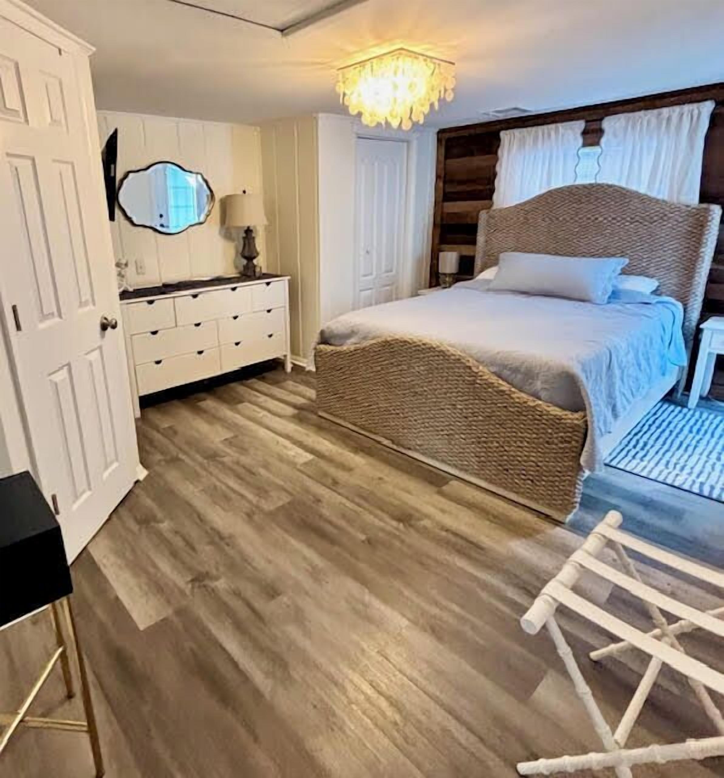 3 bedrooms, iron/ironing board, free WiFi