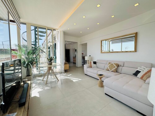 Modern Penthouse with Stunning Ocean View of Capri and the Gulf
