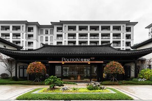 Front of property - Poltton Century Hotel Changtai Taoli  (Zhangzhou)