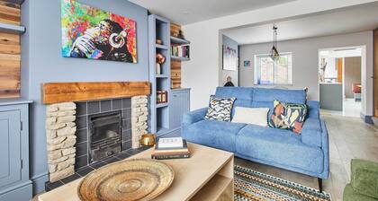 Host & Stay | Damson Cottage