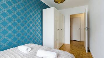 1 bedroom, blackout drapes, iron/ironing board, free WiFi