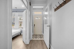 4 quartos, ferros/tábuas de passar roupa, Wi-Fi, roupa de cama