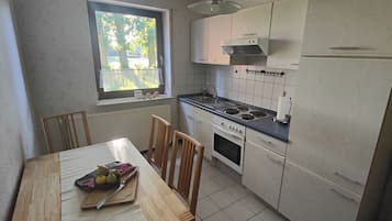 Oven, stovetop