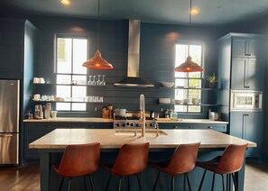 Frigorífic, microones, forn i rentaplats 