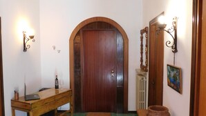 Unclassified image, 5 of 24, button - Villa Maria Lake View, apartment, terrace, near the village with parking. (torri del benaco)