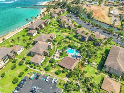 Pono Kai Resort J201, 2nd Floor, Walk to Beach