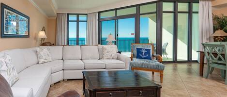 Apartamento, 3 habitaciones | Zona de estar