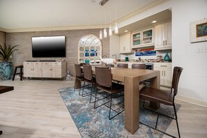 Apartment, 3 Schlafzimmer | Speisen