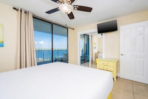 3 bedrooms, free WiFi - Gulf Shores Surf & Racquet 801a 3 Bedroom Condo (Gulf Shores)