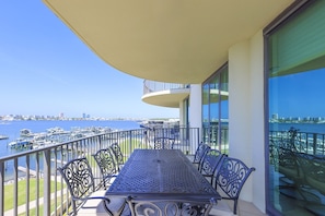Condo, 5 Bedrooms | Property grounds