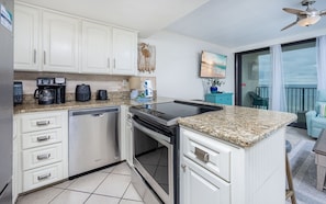 Lejlighed - 1 soveværelse | Privat køkken | Køleskab, ovn, kaffe-/temaskine