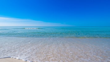 Apartamento, 3 habitaciones | Playa | Ubicación a pie de playa