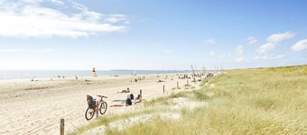 500m from the beach - House 6 adults & 1 child