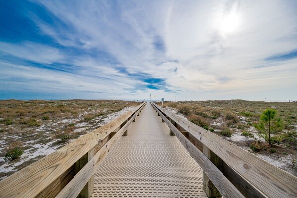 Unclassified image, 1 of 66, button - Phoenix Vi 61513 3 Bedroom Condo (Orange Beach)