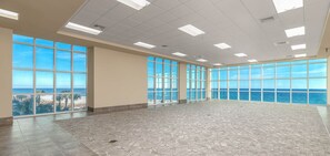 Appart'hôtel, 3 chambres | Salle de réunion