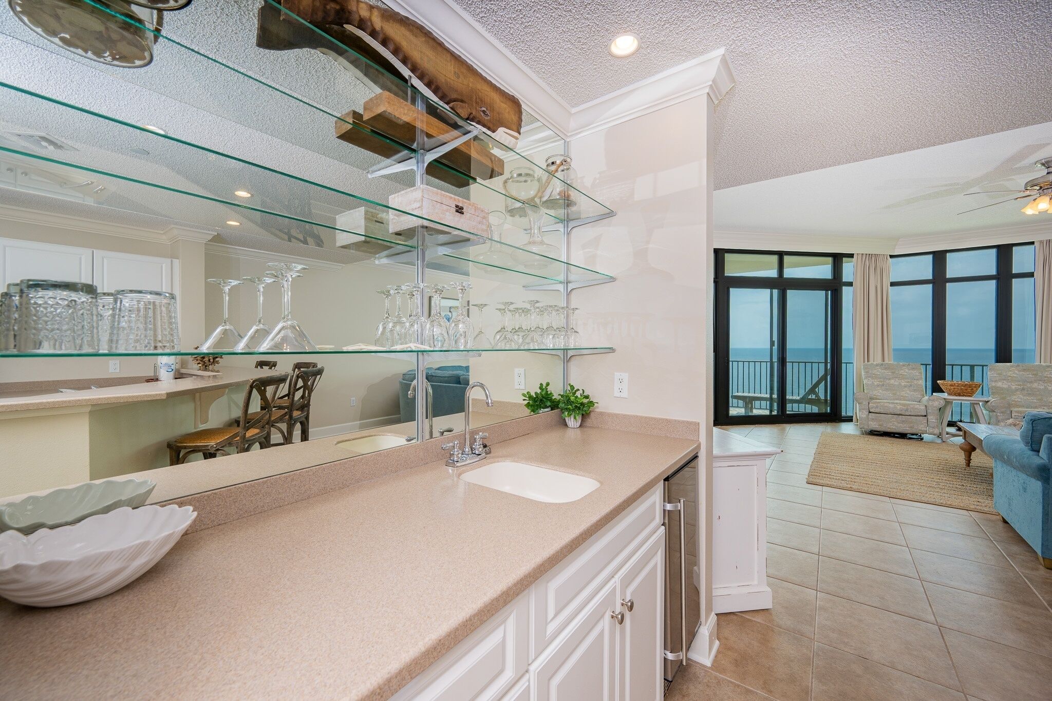 Condo, 3 Bedrooms | Interior