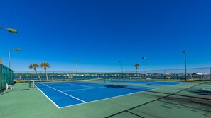Condo, 2 Bedrooms | Sports court