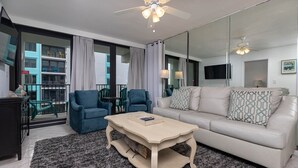 Kondominium, 2 kamar tidur | Area keluarga | Pemutar DVD