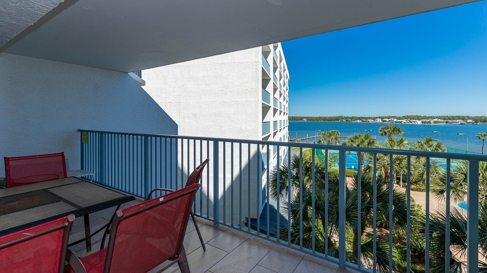 Condo, 2 Bedrooms | Property grounds