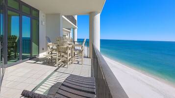 Appart'hôtel, 3 chambres | Enceinte de l’hébergement