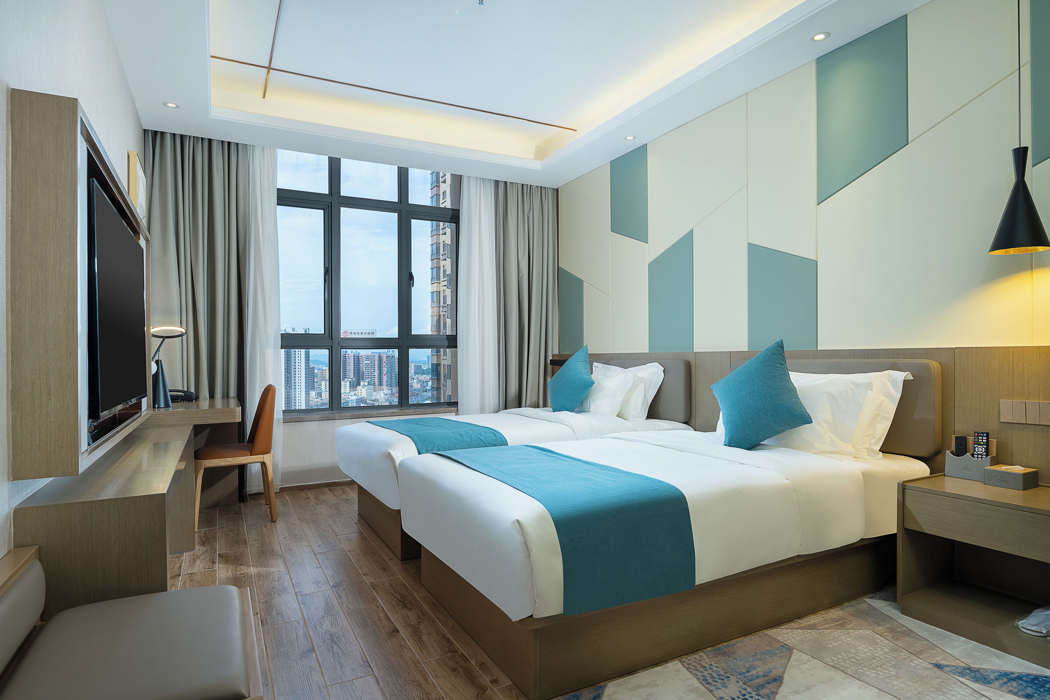 City Twin Room | Free WiFi