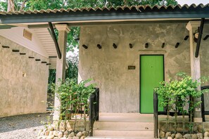 Standard Home Double or Twin Room | Bed sheets - Sabydee Resort (Chanthaburi)