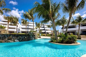 House - NEW Casa Luna Luxury Apartment at Blue Bay (Sint Michiel)