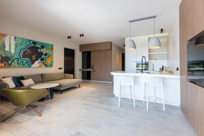 House - NEW Casa Luna Luxury Apartment at Blue Bay (Sint Michiel)